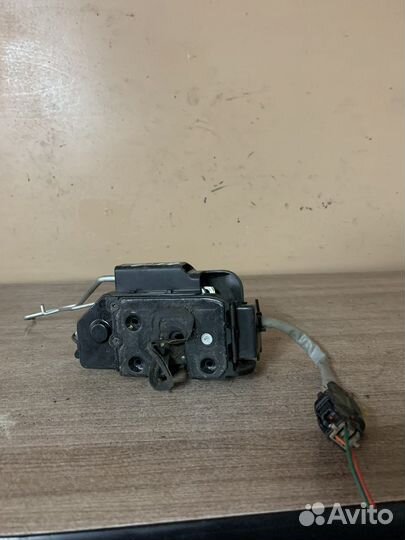 Замок двери предней правой Getz