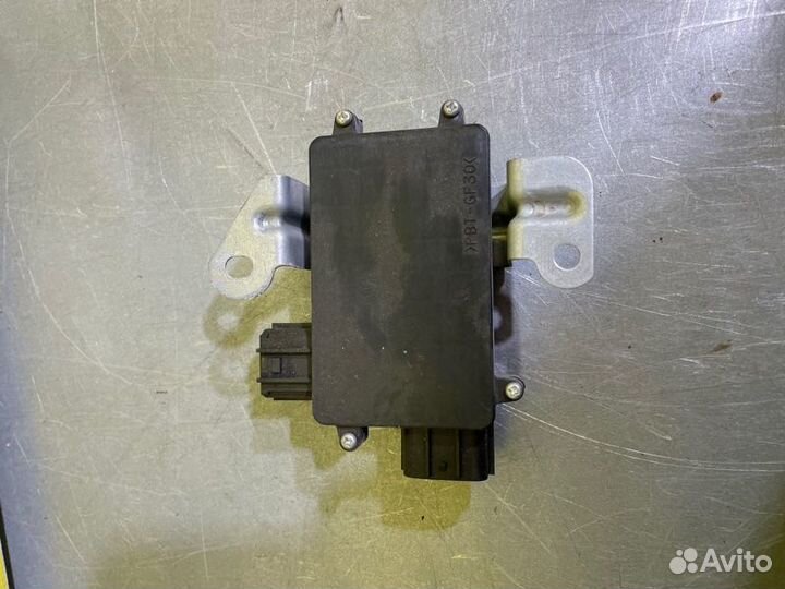 Блок управления двери передний левый Nissan Patrol