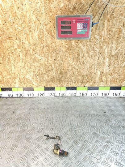 Форсунка двигателя Peugeot 406 1995-1999