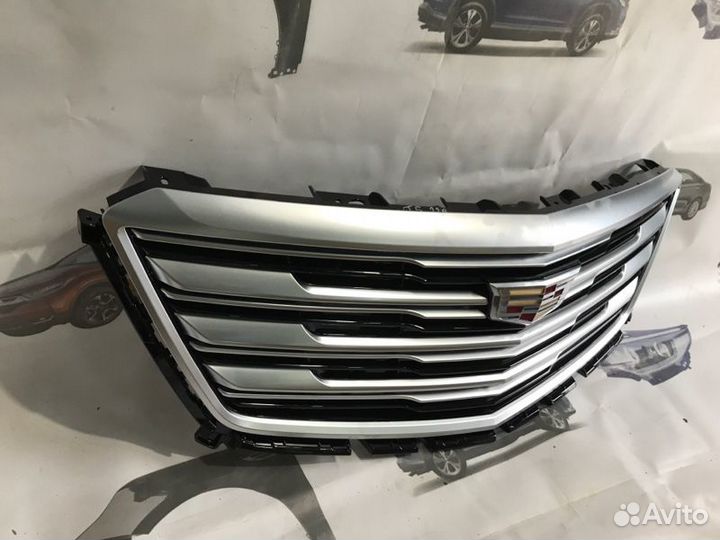 Решетка радиатора Cadillac Xt5