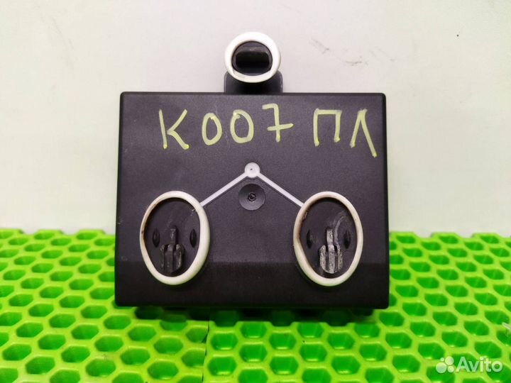 Блок управления дверью передний левый Volkswagen