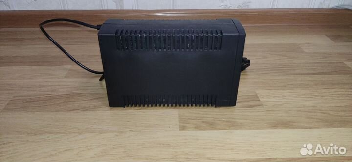 Источник бесперебойного питания