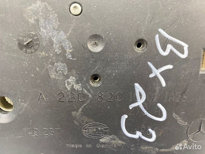 Лампа внутрисалонная Mercedes W220