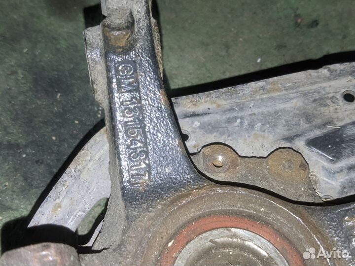 Кулак передний левый Opel Combo C 2000-2006