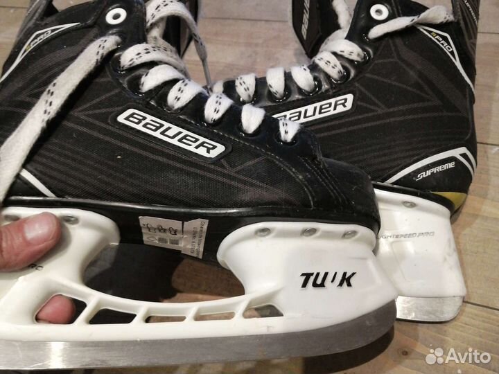 Хоккейные коньки bauer