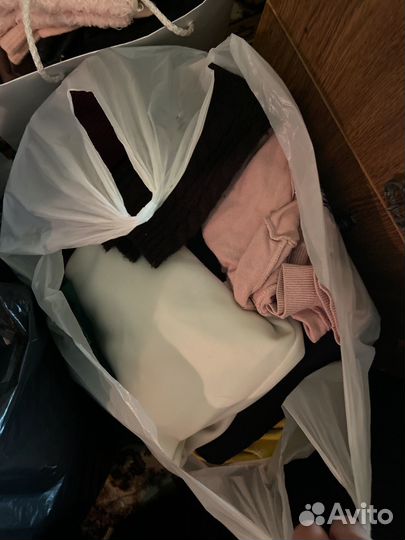 Два пакета вещей