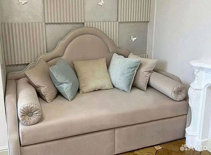 Кровать диван детская мягкая