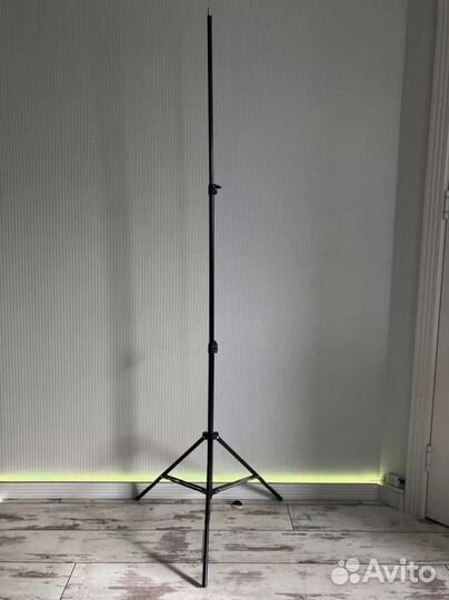 Микрофонная стойка (новая)