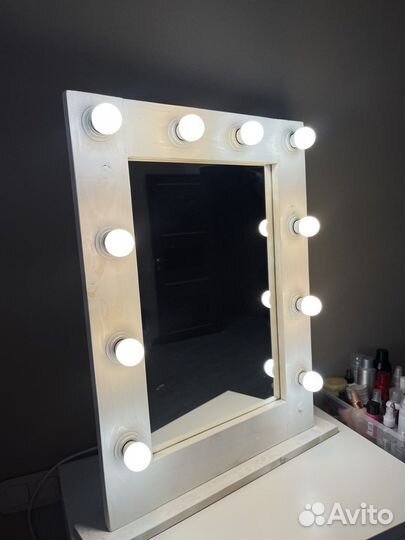 Зеркало гримерное / с подсветкой настольное