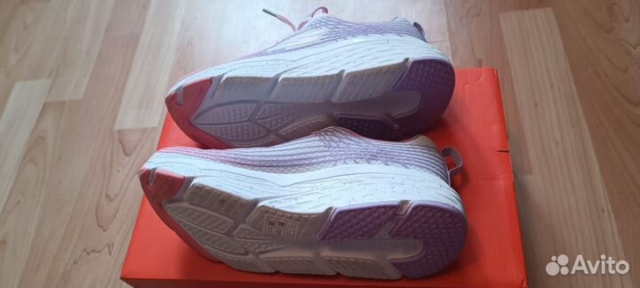 Кроссовки новые Skechers 36