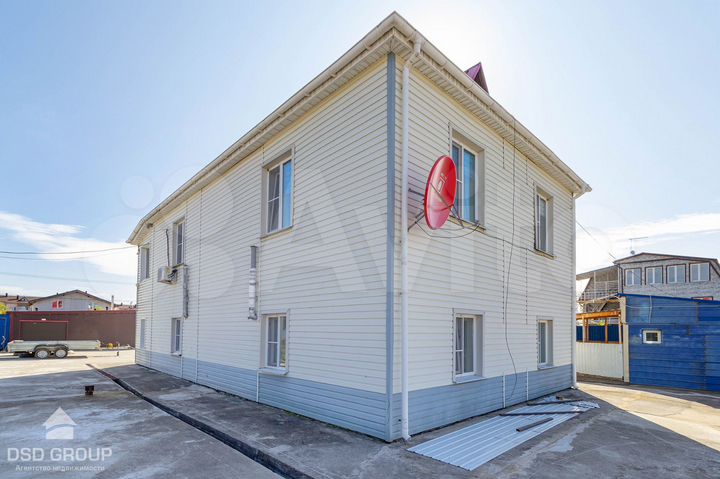 Дом 176,6 м² на участке 10 сот.