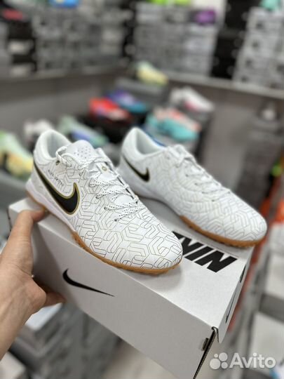 Сороконожки nike tiempo