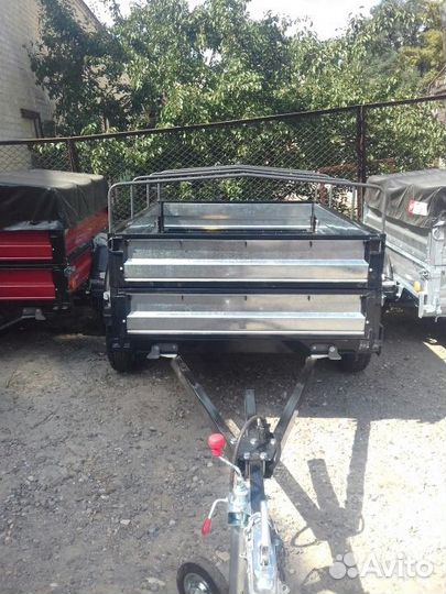 Легковой прицеп 