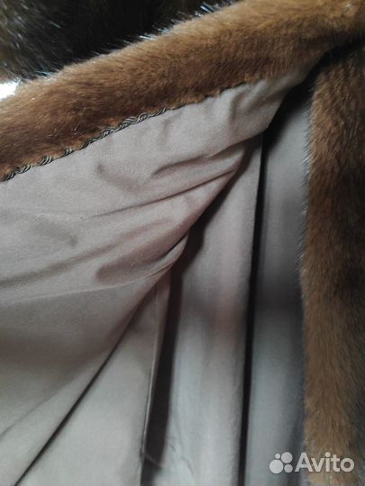 Продаётся шуба