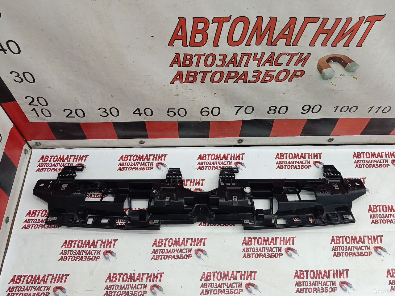 Кронштейн переднего бампера Voyah Dream Воях Дрим