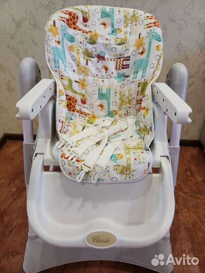 Стульчик для кормления Happy Baby William Classic