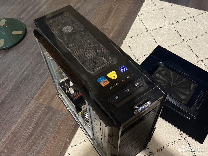Блок питания thermaltake 750W + Aerocool VX9 Pro