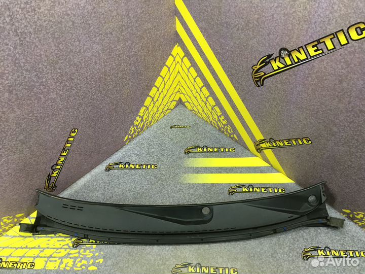 Жабо Решётка под лобовое стекло Джили Эмгранд ес7