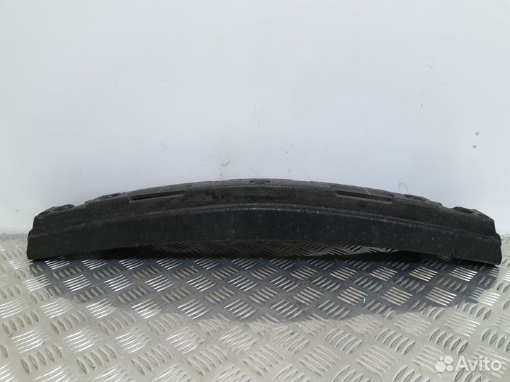 Б/У Наполнитель переднего бампера центральн#003