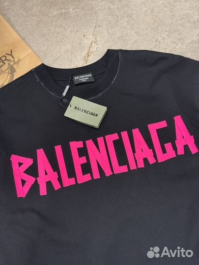 Футболка Balenciaga 2025