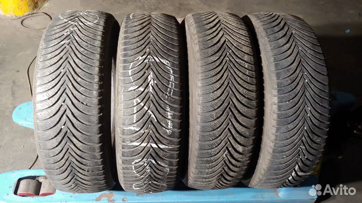 Michelin Alpin 5 205/65 R15 94T