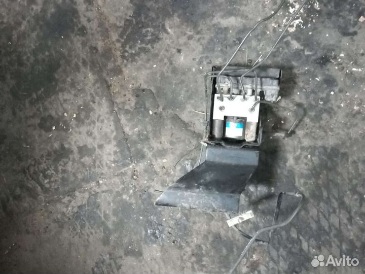 Isuzu nqr 75 блок abs