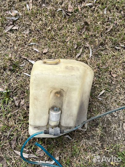 Бочек омывателя golf 2 / jetta 2