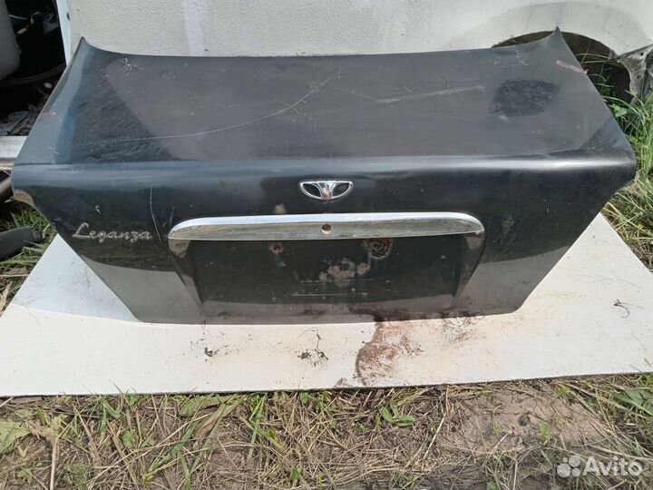 Крышка багажника на даево леганза 2.0л