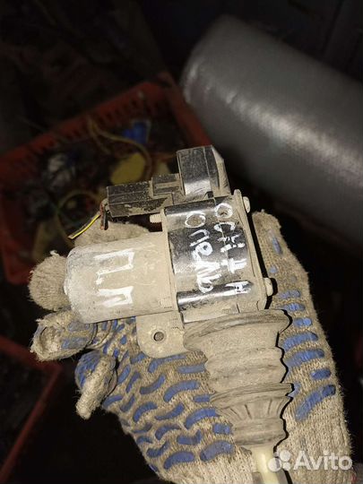 Активатор замка двери Opel Ascona 1987