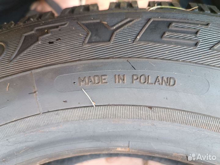 Goodyear UltraGrip 500 175/70 R13 82