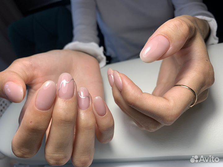 Маникюр и брови