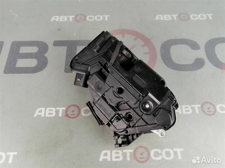 Замок передней правой двери VW Passat CC (2009-20