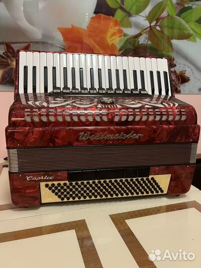 Аккордеон weltmeister caprice 4/4 концертный