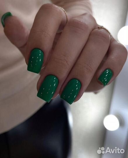 Мастер маникюра и педикюра