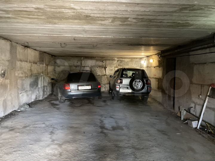 Машиноместо