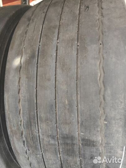 Pirelli 385 55 22.5