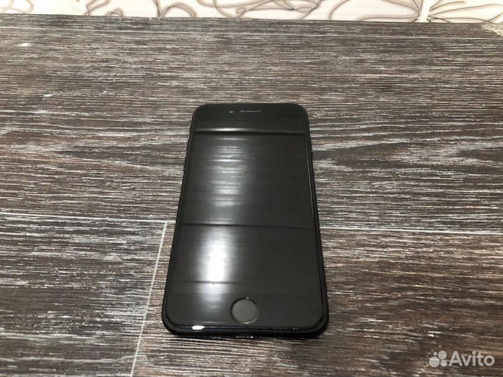 iPhone 7, 32 ГБ
