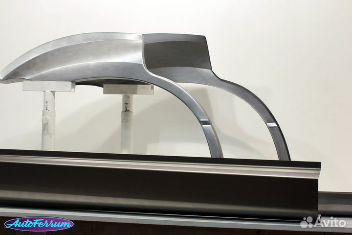 Ford Escape 1 ремкомплект задних арок и порогов