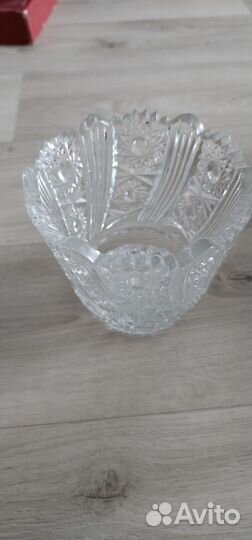 Хрустальная ваза