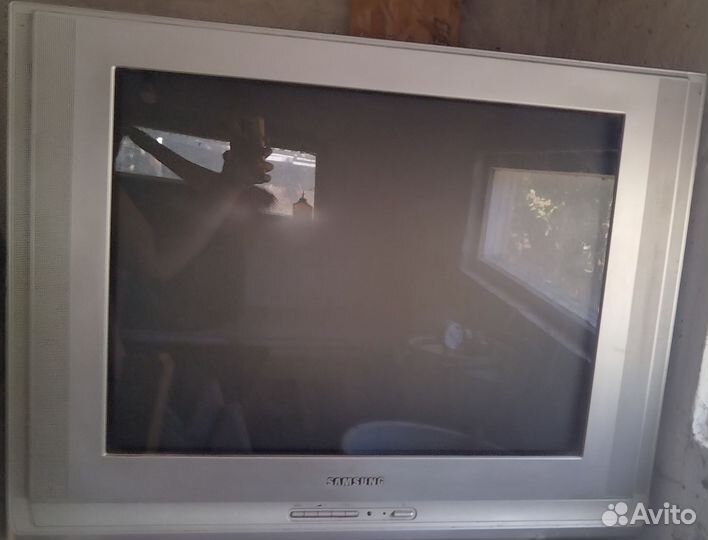 Телевизор samsung