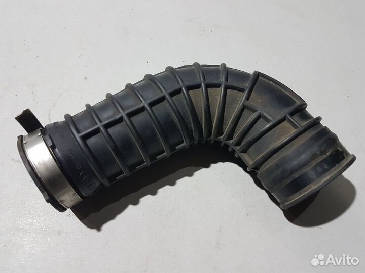 Патрубок корпуса воздушного фильтра 4.2 tdi ауди а