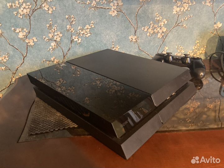 Sony playstation 4 PS4 FAT В отличном состоянии
