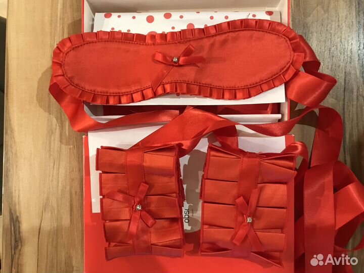 Наручники атласные и маска для взрослых