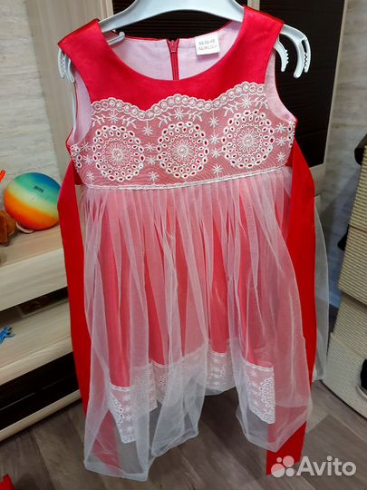 Платье для девочки нарядное