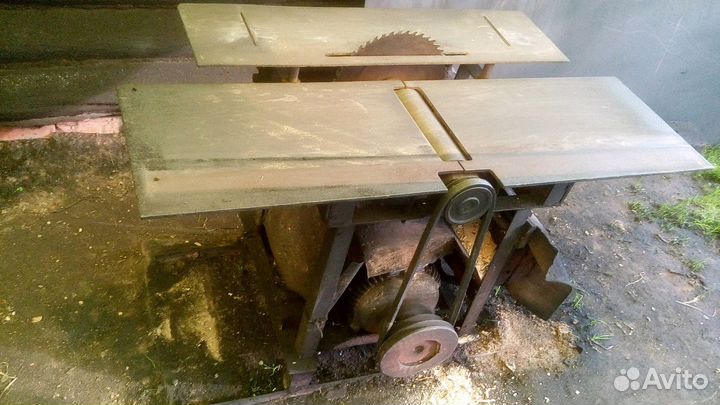 Деревообрабатывающий станок