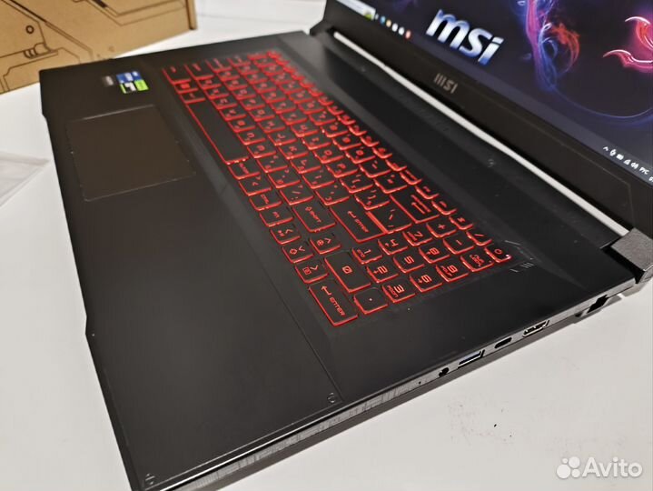 Msi Katana 17 RTX2050, I5-11260H, 17,6 144Hz