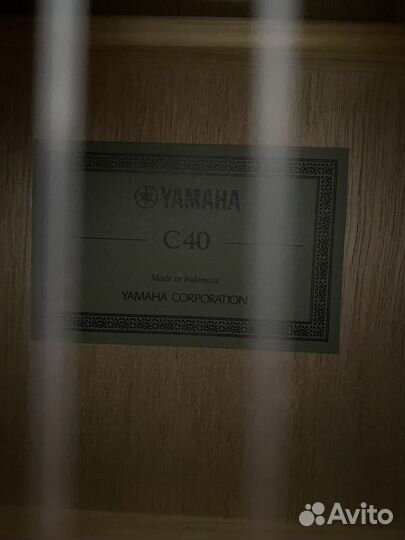 Классическая гитара yamaha C40