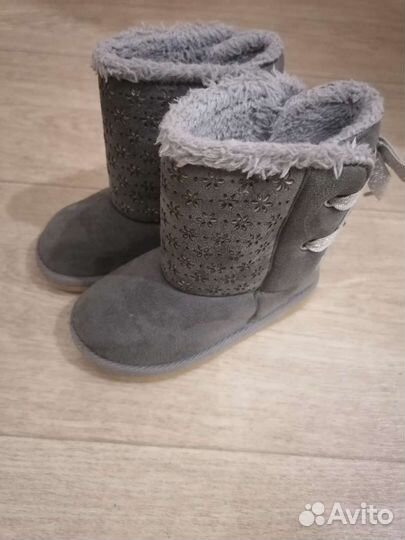 Продам угги для девочки