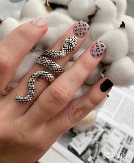 Маникюр и Педикюр с Дизайном в подарок