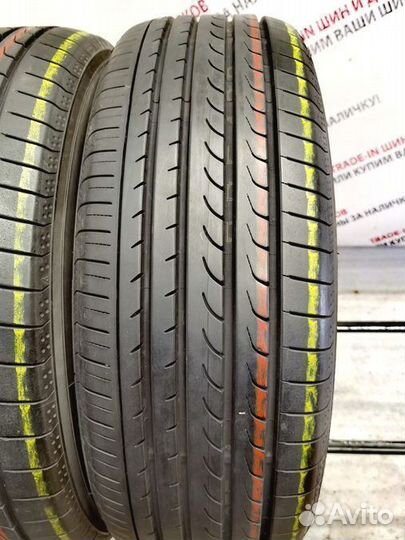 Yokohama BluEarth RV-02 215/60 R17 96H